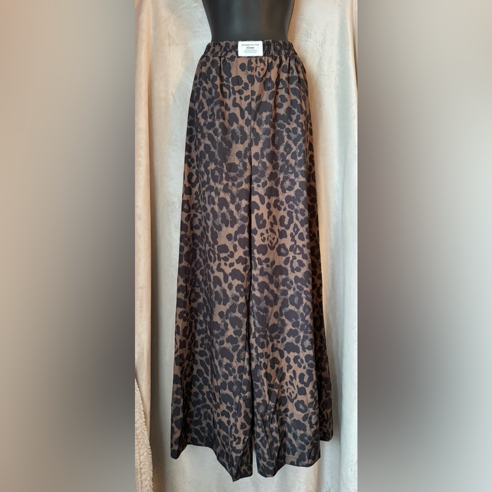 Leopard Print Wide Leg Pants